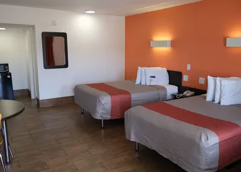 Motel 6 Harrisonburg, VA - South hotel thumbnail 8