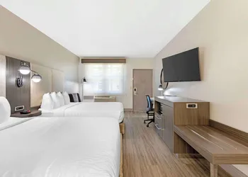 Best Western Marina State Beach hotel thumbnail 4