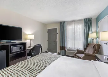 SureStay Plus Hotel by Best Western Asheboro hotel thumbnail 8