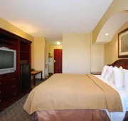 Quality Inn & Suites Bensalem hotel detail image 7