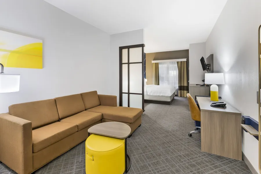 Comfort Suites Pecos hotel detail image 6