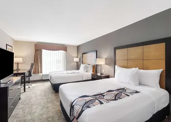 Best Western Inn & Suites - Midway Airport hotel thumbnail 3