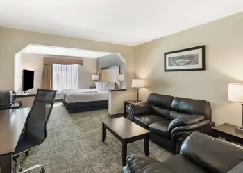 Best Western Inn & Suites - Midway Airport hotel thumbnail 4