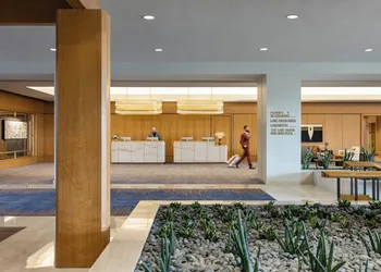 Omni Las Colinas Hotel hotel thumbnail 3