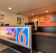 Motel 6 Westminster South - Long Beach hotel detail image 4