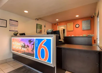 Motel 6 Westminster South - Long Beach hotel thumbnail 4