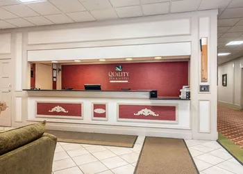Quality Inn & Suites Indiana South hotel thumbnail 2