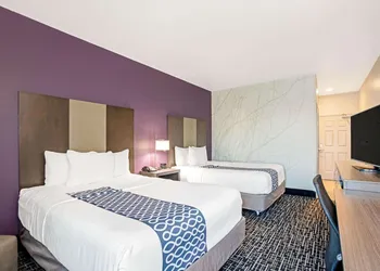 La Quinta Inn & Suites by Wyndham Corpus Christi - Portland hotel thumbnail 6