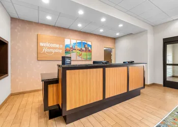 Hampton Inn Marion hotel thumbnail 4