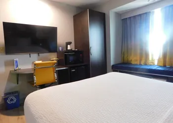 Microtel Inn & Suites by Wyndham Wheeling at Highlands hotel thumbnail 3