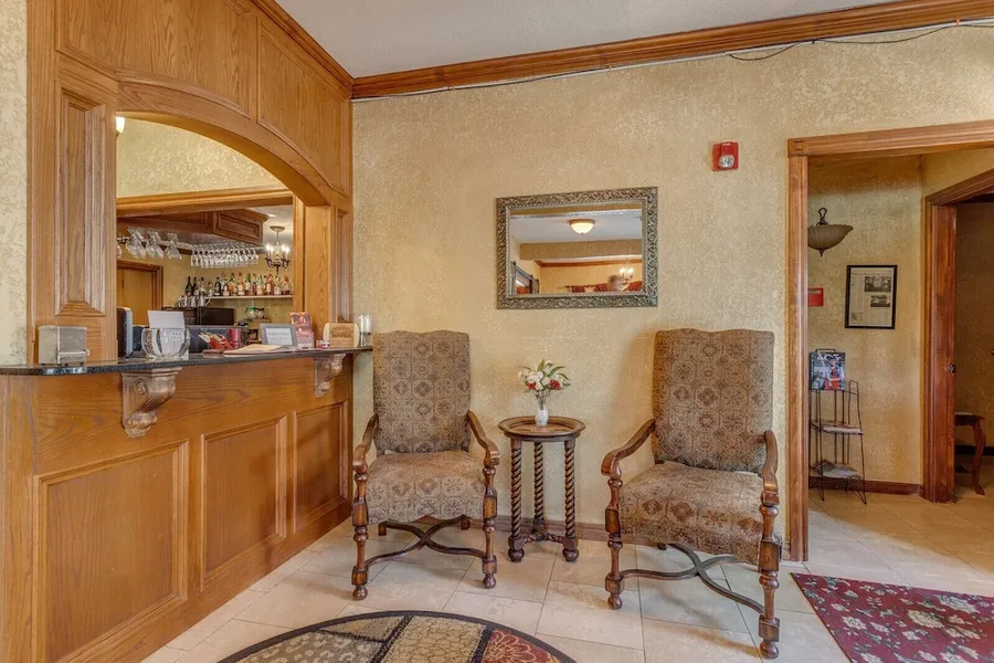The Whispering Pines Inn Bed & Breakfast hotel detail image 2
