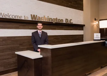Hampton Inn & Suites Washington DC-Navy Yard hotel thumbnail 3