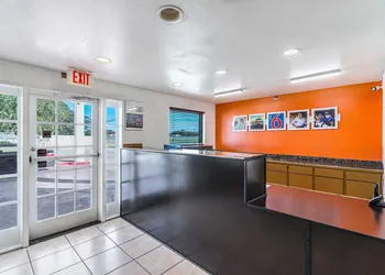 Motel 6 San Marcos, TX - North hotel thumbnail 2