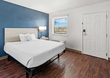 Birch Hill Suites Kansas City – Independence hotel thumbnail 6