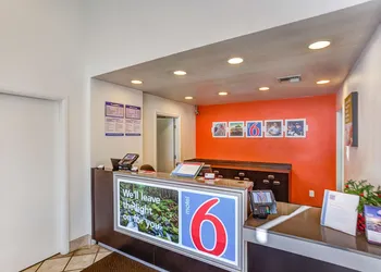 Motel 6 Portland, OR - Tigard West hotel thumbnail 2
