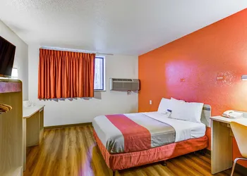 Motel 6 Portland, OR - Tigard West hotel thumbnail 7