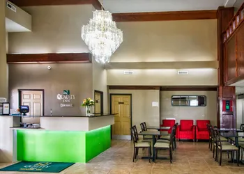 Quality Inn Moore - Oklahoma City hotel thumbnail 2