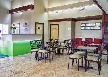 Quality Inn Moore - Oklahoma City hotel thumbnail 5