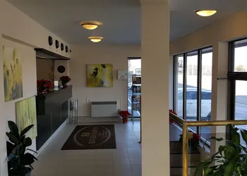 River Rapids Inn hotel thumbnail 2