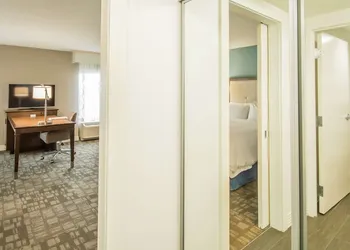 Hampton Inn & Suites Orlando At SeaWorld hotel thumbnail 8