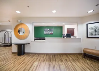 HomeTowne Studios by Red Roof St. Louis - Airport/ N Lindbergh hotel thumbnail 4