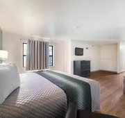 HomeTowne Studios by Red Roof St. Louis - Airport/ N Lindbergh hotel detail image 7