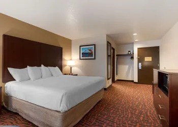 Best Western Pony Soldier Inn - Airport hotel thumbnail 5