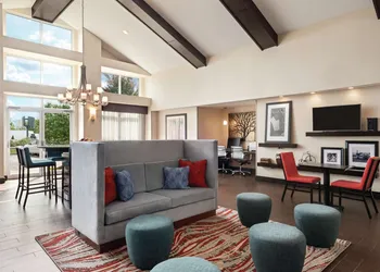 Hampton Inn & Suites Ft. Wayne-North hotel thumbnail 3