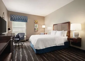 Hampton Inn & Suites Ft. Wayne-North hotel thumbnail 8