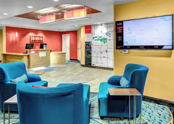 Towneplace Suites Bakersfield West hotel thumbnail 3