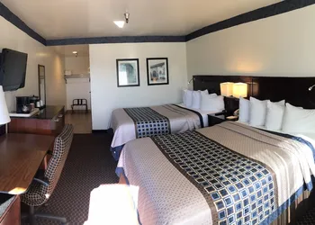 Oakridge Inn hotel thumbnail 5