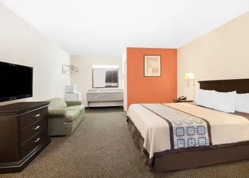 Americas Best Value Inn Hobbs hotel thumbnail 8