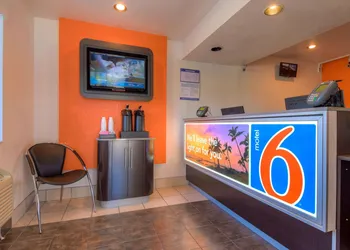 Motel 6 San Ysidro, CA - San Diego - Border hotel thumbnail 3