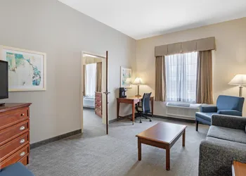 Best Western Plus Executive Hotel & Suites hotel thumbnail 7