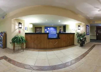 Holiday Inn Express Hotel & Suites Bishop by IHG hotel thumbnail 2