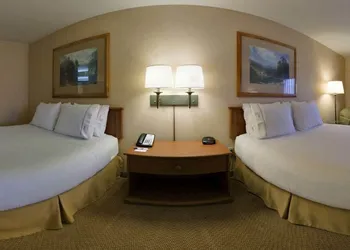 Holiday Inn Express Hotel & Suites Bishop by IHG hotel thumbnail 5