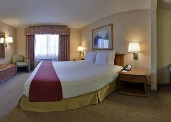 Holiday Inn Express Hotel & Suites Bishop by IHG hotel thumbnail 6