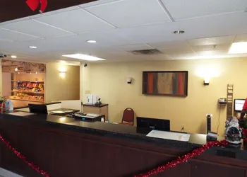 Quality Suites Atlanta Airport East hotel thumbnail 7