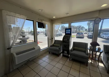 Fresno Inn hotel thumbnail 3
