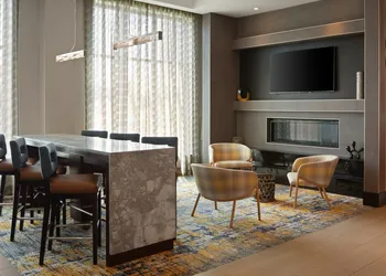 TownePlace Suites Boston Logan Airport/Chelsea hotel thumbnail 2