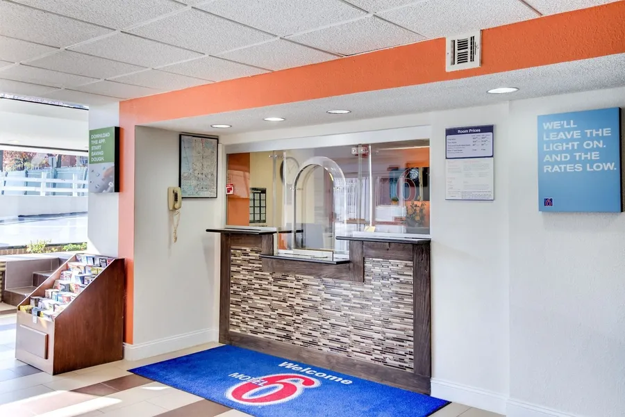 Motel 6 Washington, DC hotel detail image 2