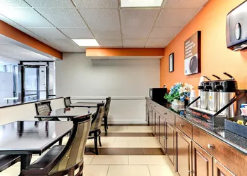 Motel 6 Washington, DC hotel thumbnail 5