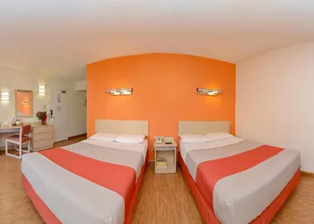 Motel 6 Washington, DC hotel thumbnail 7