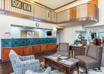 Quality Suites Paducah I-24 hotel thumbnail 3