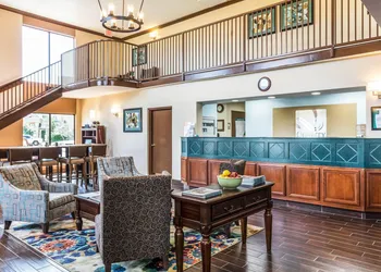 Quality Suites Paducah I-24 hotel thumbnail 4