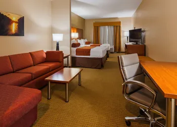Best Western Plus Finger Lakes Inn & Suites hotel thumbnail 4