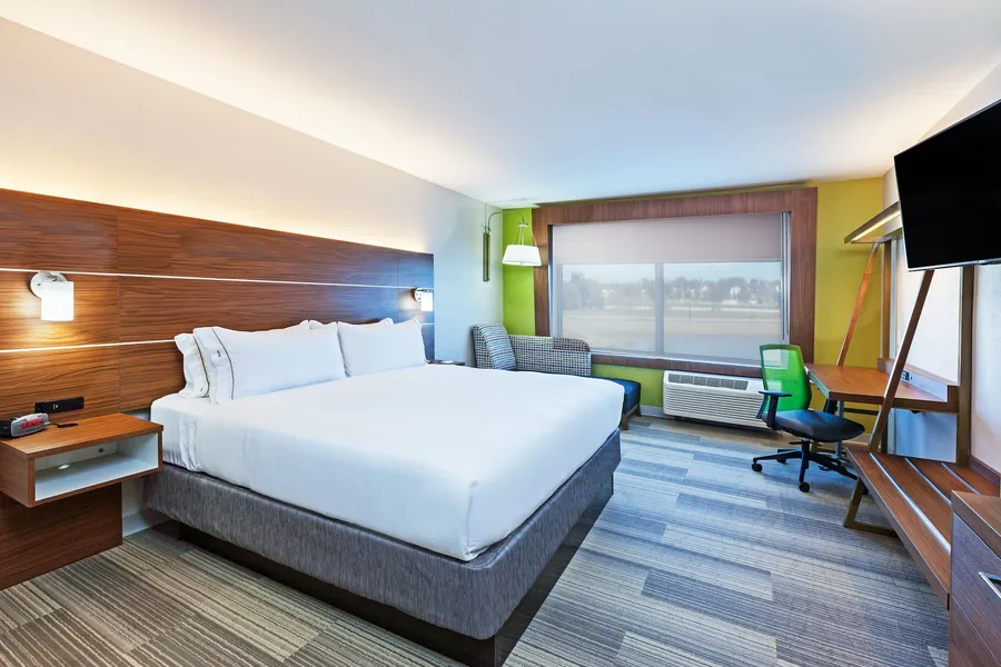Holiday Inn Express & Suites Tulsa West - Sand Springs by IHG hotel detail image 6