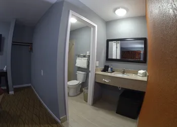 Cozy Rest Motel hotel thumbnail 4