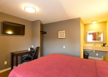 Cozy Rest Motel hotel thumbnail 7