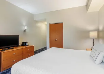 Fairfield Inn & Suites by Marriott Houston Conroe/Woodlands hotel thumbnail 6